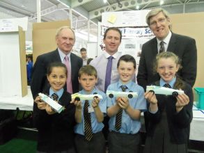 St Bride\'s Junior Innovators meet the Minister for Education